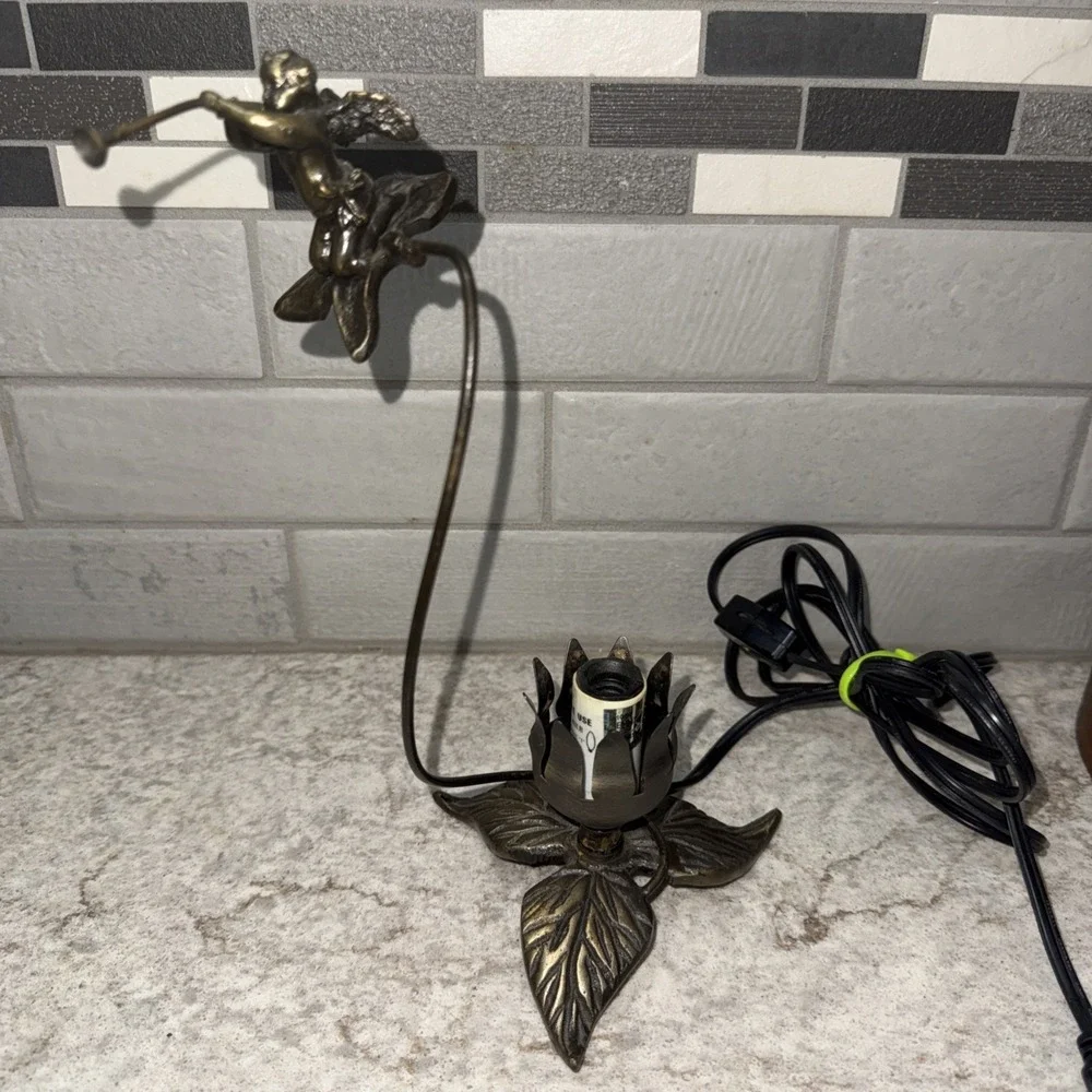 Vintage Brass Angel Cherub Blowing Horn Sculpture Accent Ambient Light Lamp Work